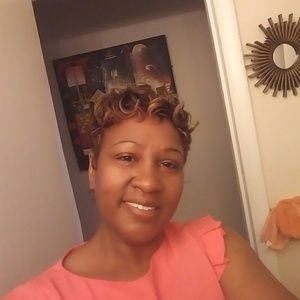 Meet your Posher, Stacy